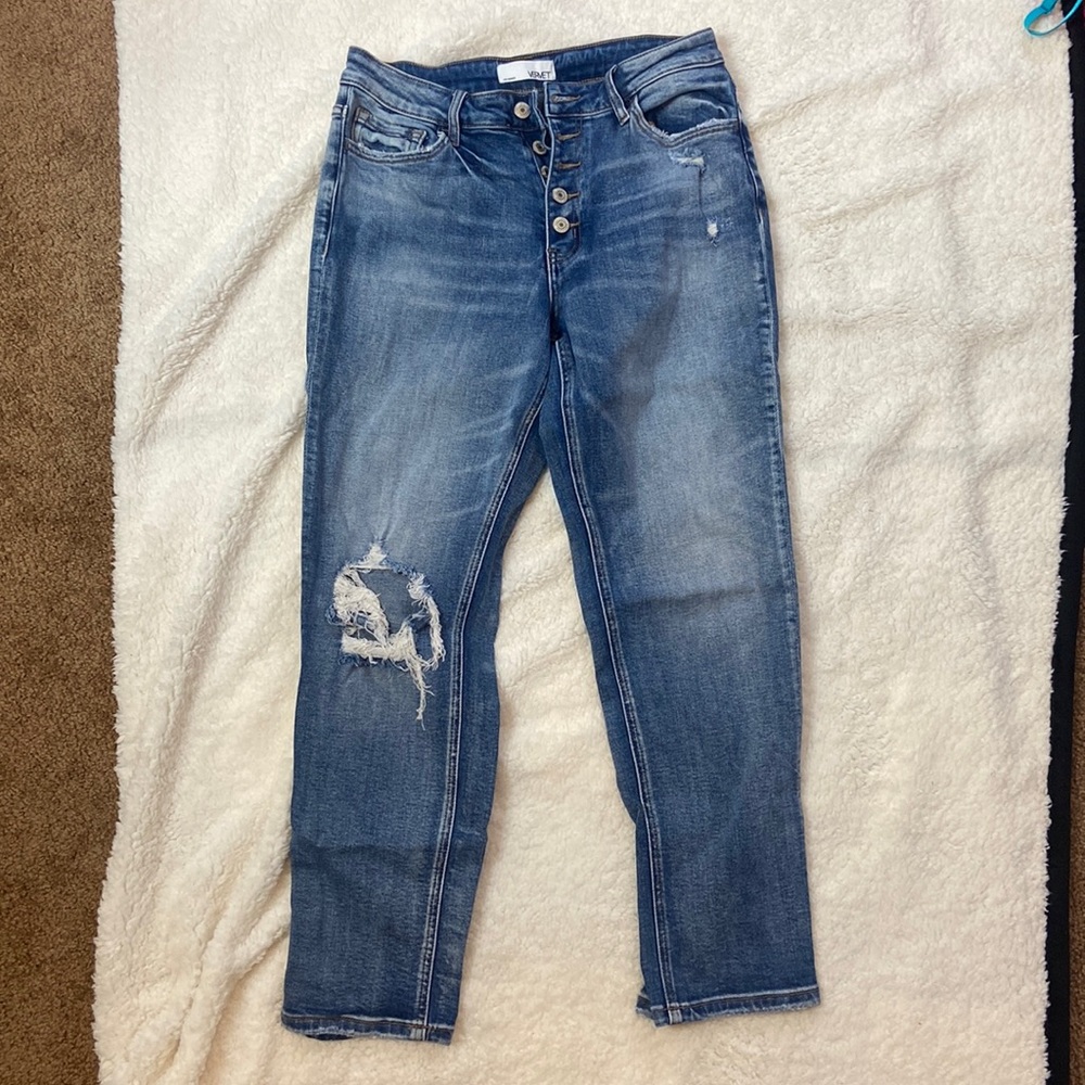 Vervet distressed boyfriend fit size 28”
